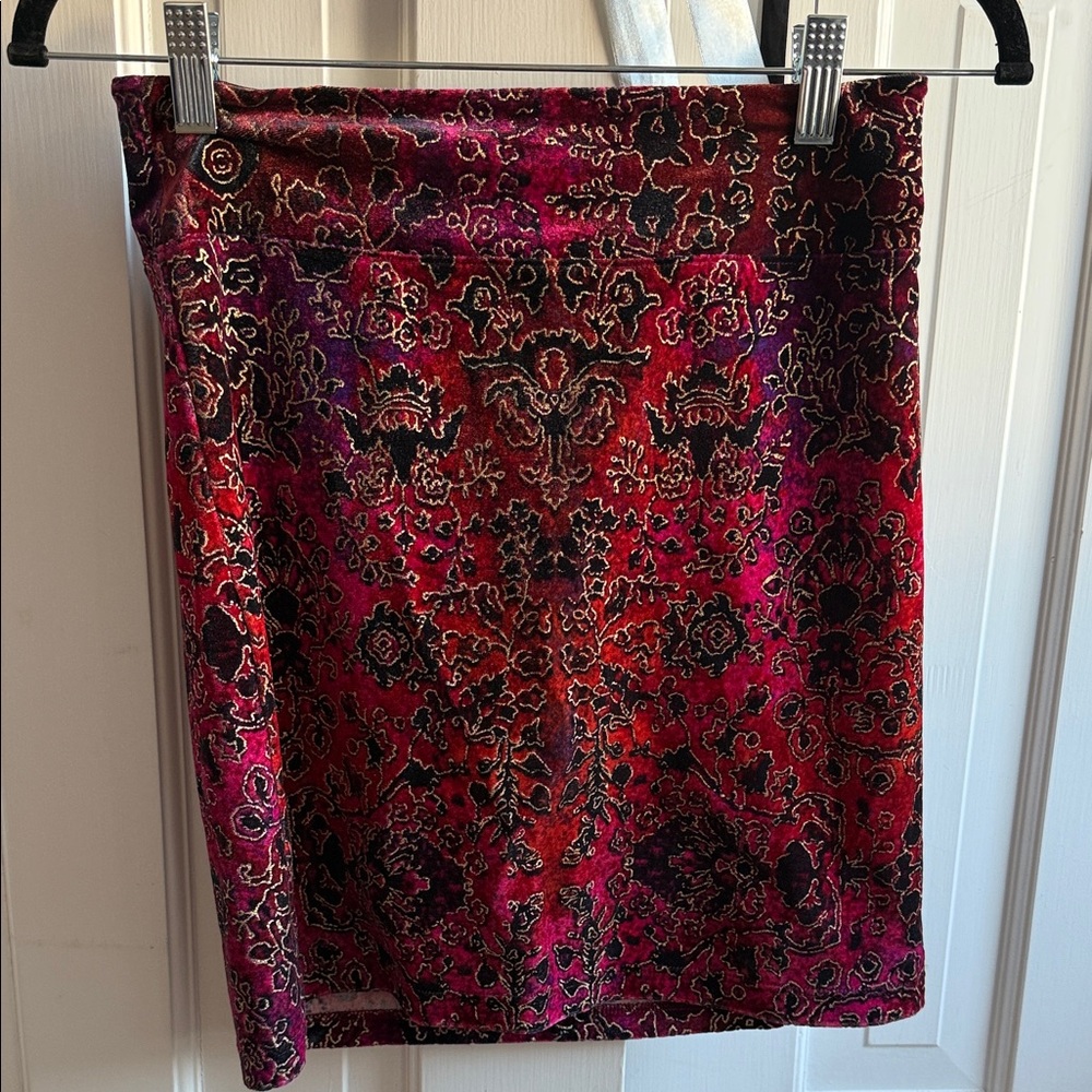 Ecote Velvet Pencil Skirt - Burgundy and Black
